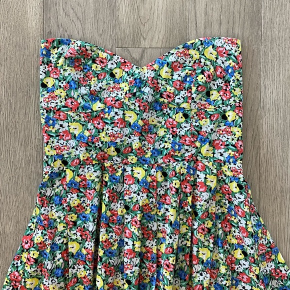 Floral MINKPINK Strapless Mini Dress - Picture 2 of 8